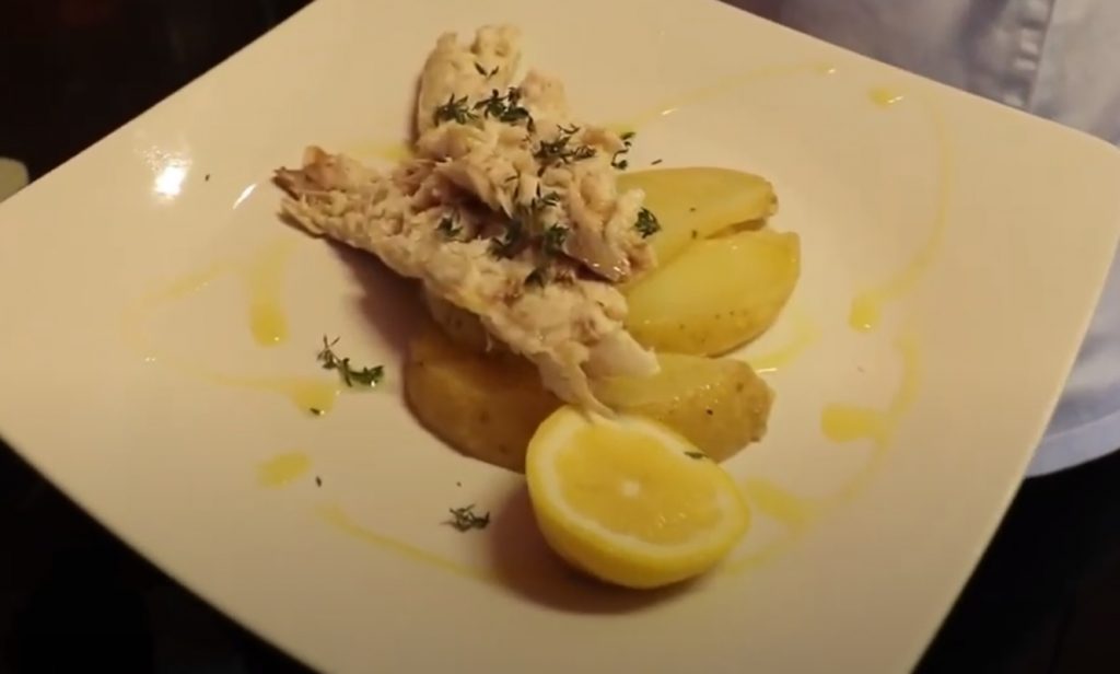 La Ricetta Di Febbraio Cefalo Al Forno Con Patate E Verdure Di Stagione